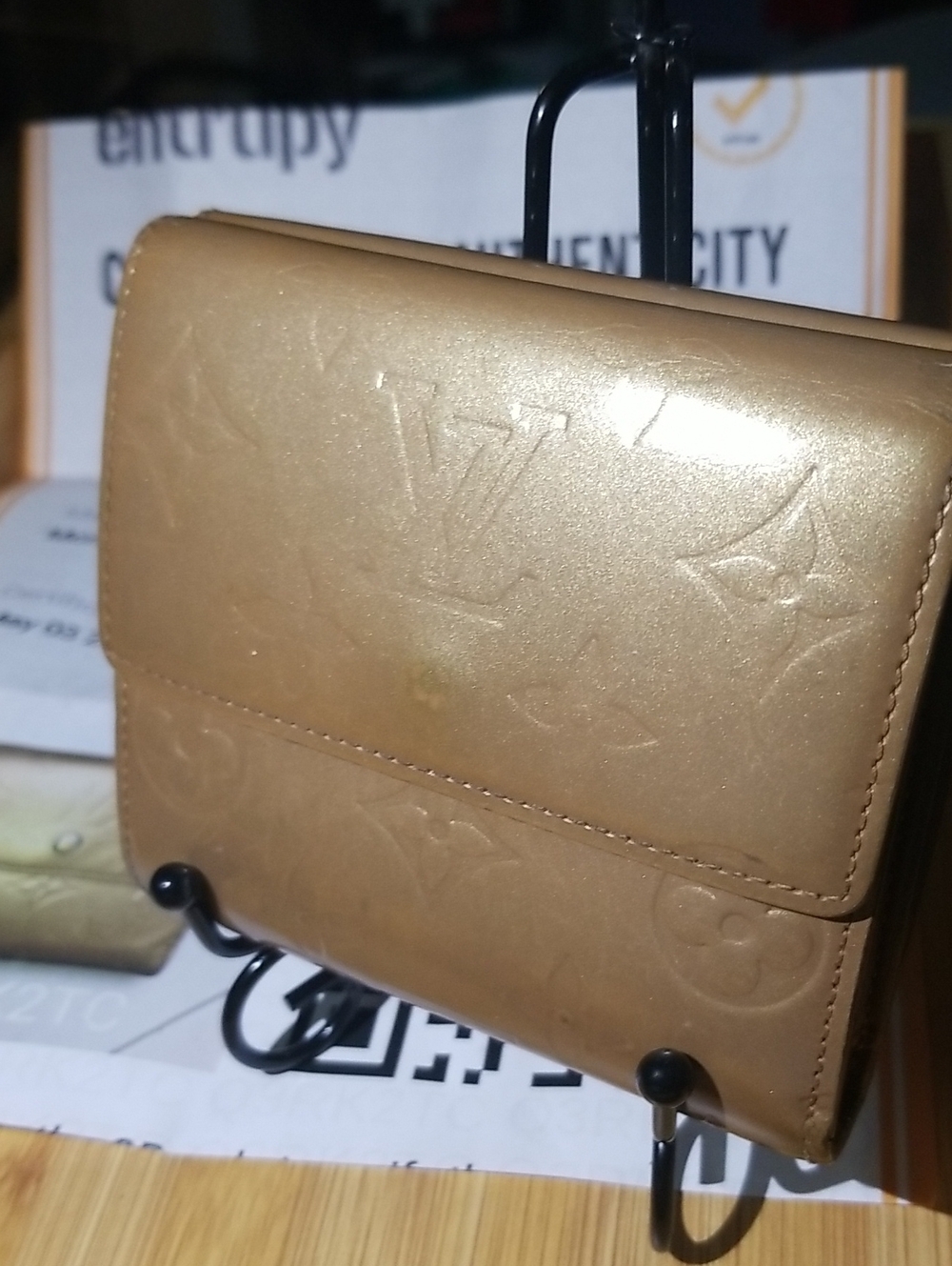 Louis Vuitton Vernis Matte Bifold w COA - Picture 3 of 15